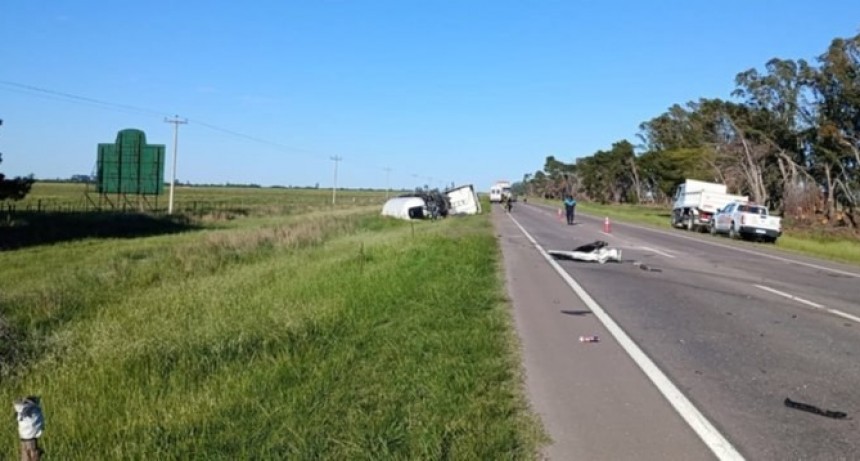 Ruta 3 sur: un joven murió al chocar un camión y un utilitario