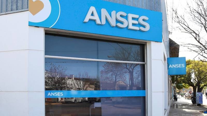 Fechas de cobro ANSES: quiénes cobran jubilaciones, pensiones y AUH hoy