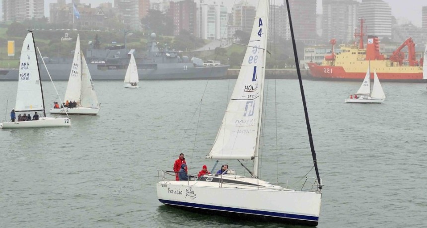 Se realiz&oacute; la regata &ldquo;Copa Centenario Base Naval Mar del Plata&rdquo;