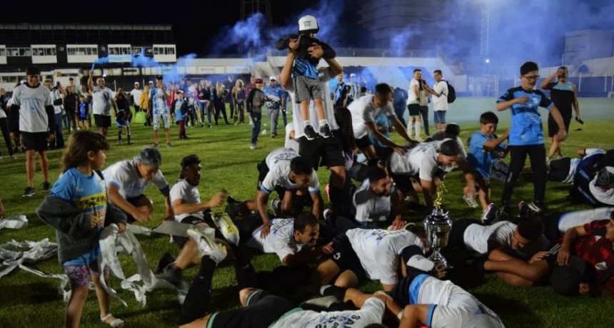  LIGA DE SUR: ¡𝙎𝘼𝙉 𝙁𝙍𝘼𝙉𝘾𝙄𝙎𝘾𝙊 𝙎𝙀 𝘾𝙊𝙉𝙎𝘼𝙂𝙍Ó 𝘾𝘼𝙈𝙋𝙀Ó𝙉 𝙔 𝙇𝙊𝙂𝙍Ó 𝙀𝙇 𝘼𝙎𝘾𝙀𝙉𝙎𝙊 𝘼 𝙋𝙍𝙄𝙈𝙀𝙍𝘼 𝘼! 