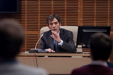 La caja fuerte de la Abuela: Un experto en privatizacion sera titular de la Secretaría de energia