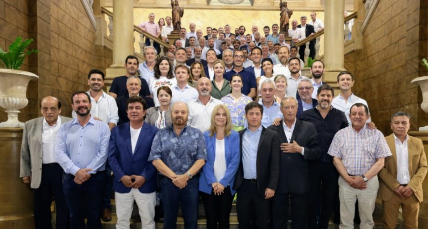 Kicillof mantuvo una reunión con intendentes electos de la provincia
