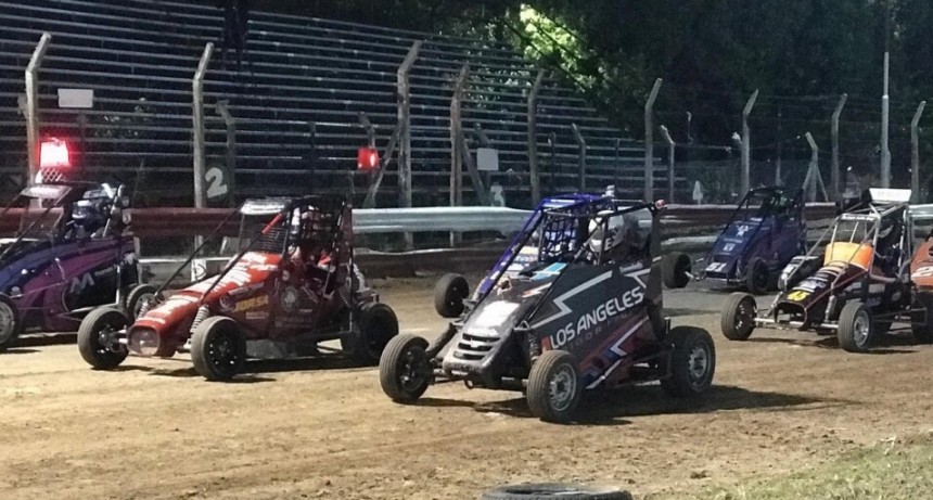 Pilotos rosaleños dijeron presente en la apertura del Campeonato Estival de Midget 2025/26