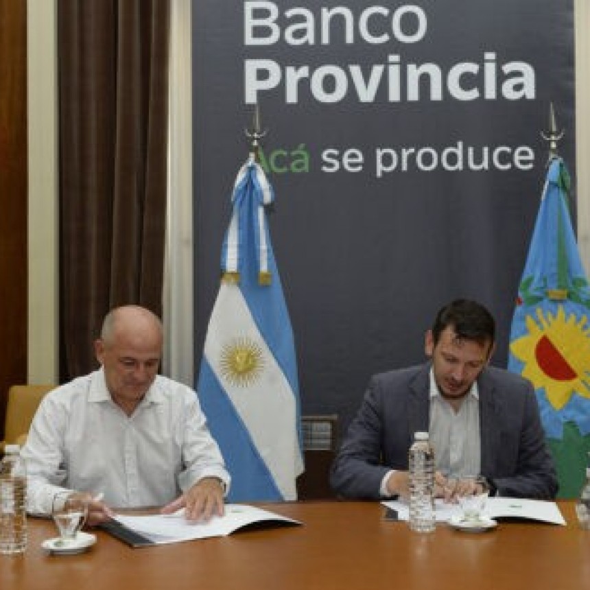 La municipalidad firmó convenio con Banco Provincia para adquirir importante maquinaria 