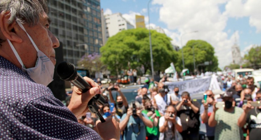 Legislatura: Tras los incidentes el oficialismo recibió a los municipales
