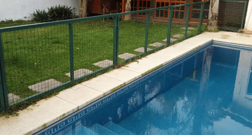 Quiso apagar el motor de la pileta y recibió una descarga eléctrica