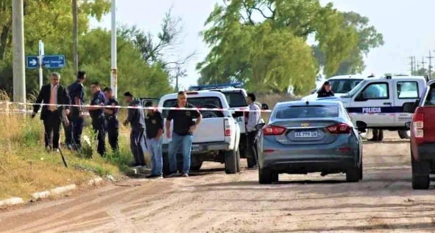 Brutal femicidio en Benito Juárez: persiguió a su pareja y la asesinó con un bloque de cemento en la casa de un vecino