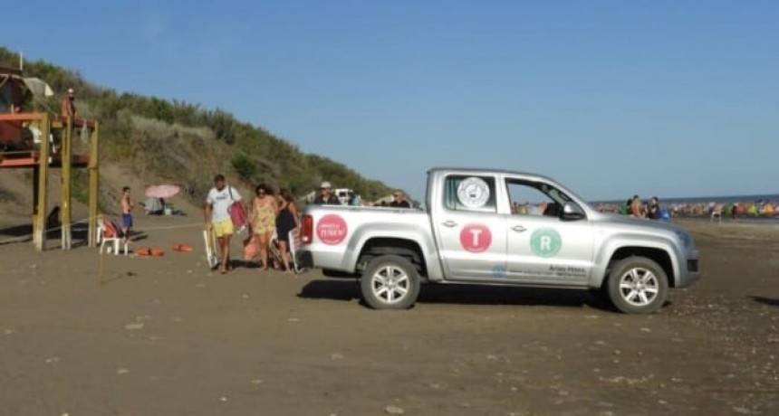 Inicio del operativo de guardavidas municipales en Pehuen Co y Arroyo Pareja  
