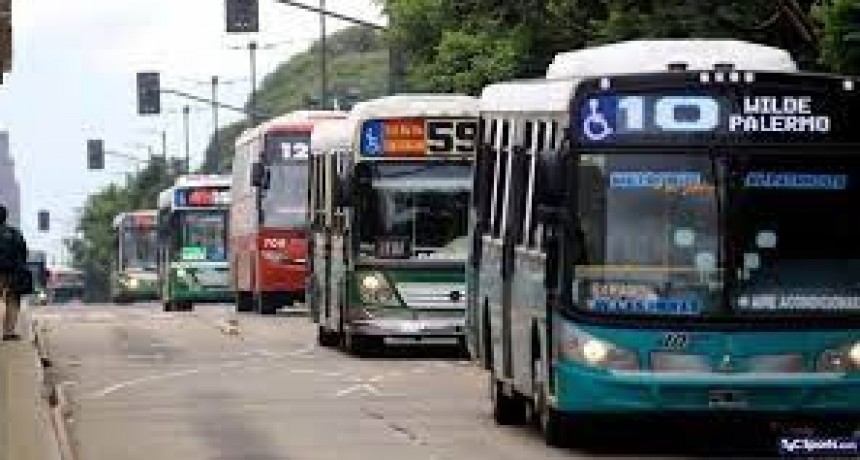 El Gobierno se reúne con las empresas de colectivos por la reducción en el servicio y la quita de subsidios