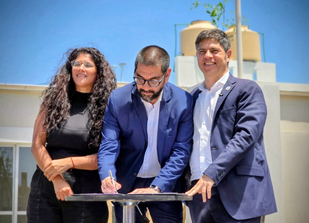 Se firmó el convenio para la construcción del sistema cloacal en el barrio Gaudi