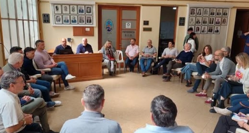 Acto de Jura de los Nuevos Concejales en el HCD Rosaleño